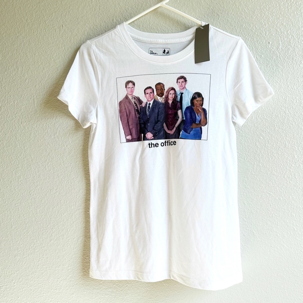 NWT The Office White Graphic Short Sleeve Tshirt Size Extra Small